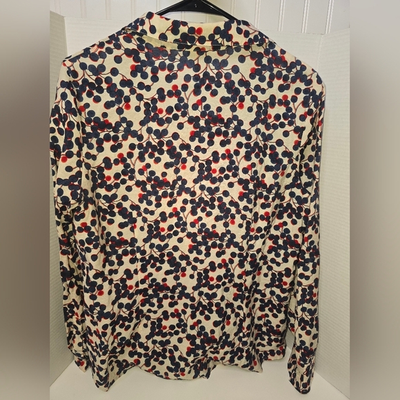 Van Heusen Button Down - Picture 2 of 3